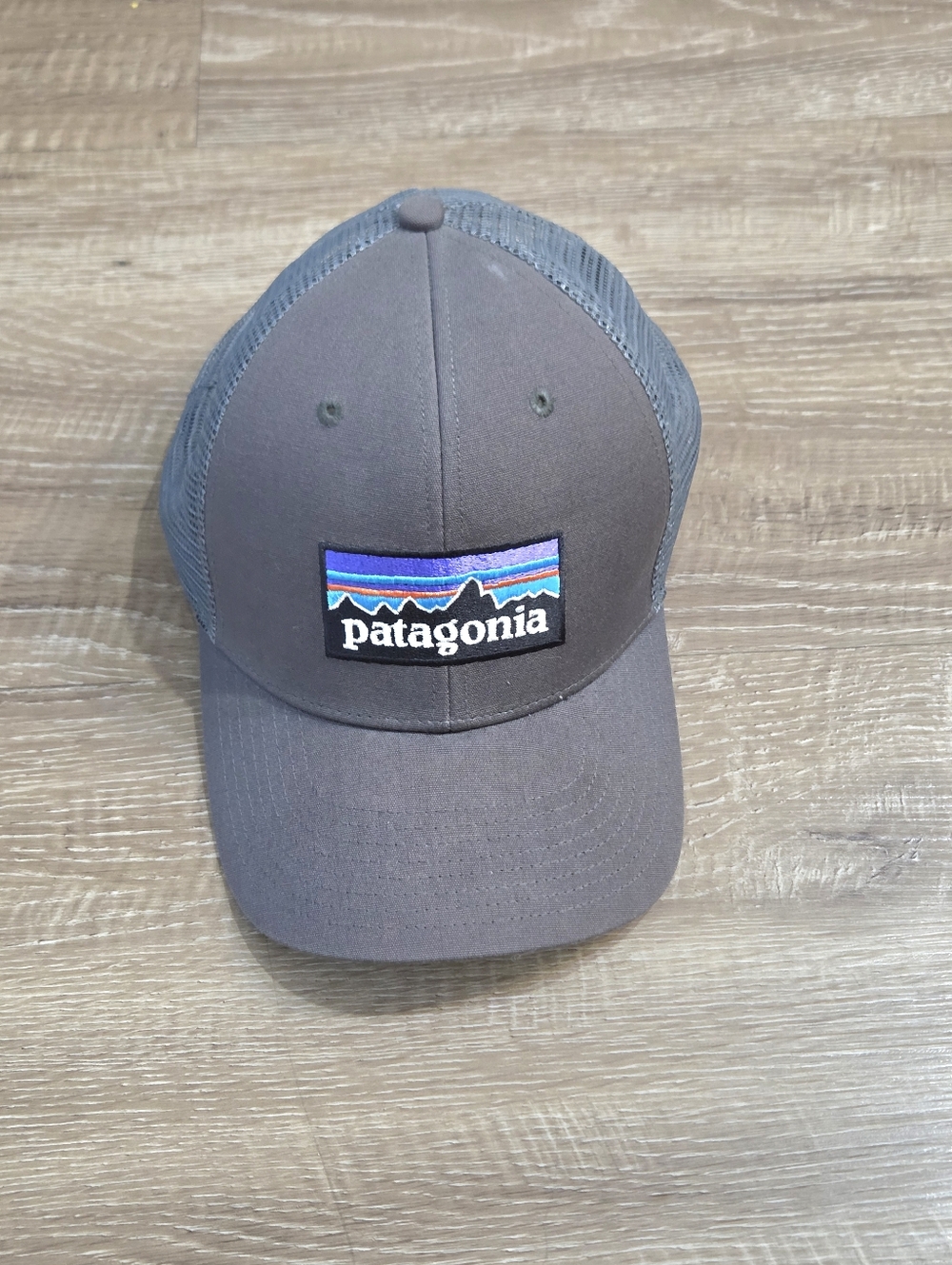 Patagonia Men's Gray/Black Adjustable Trucker Hat Cap Mesh Back O/S.